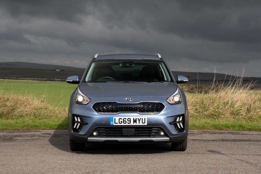  Kia Niro Plug-In Hybrid (DE) 2019 года  (UK) (фото 5 из 40)